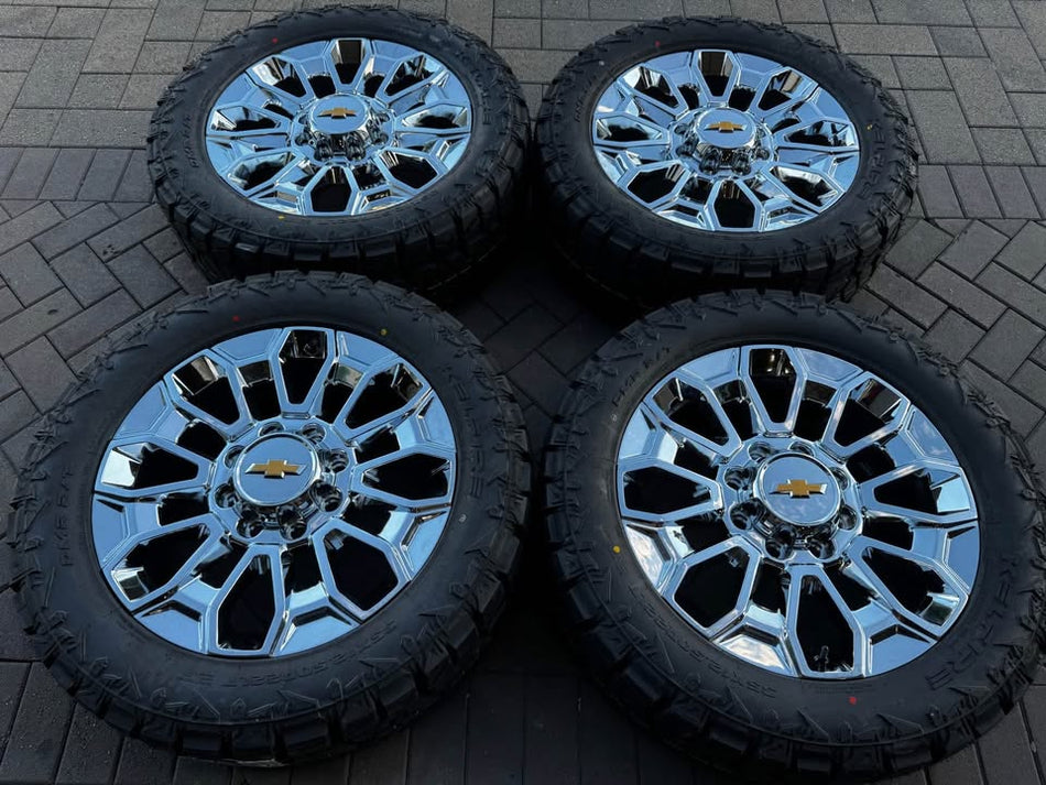 BRAND NEW | Silverado High Country 2500/3500 | 22" Wheels and 35” Kelfire DMR R/T Tires Tires